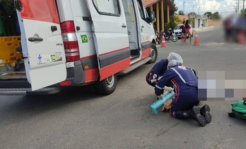 Duas Pessoas Ficam Feridas Em Acidente Envolvendo Carro E Moto No