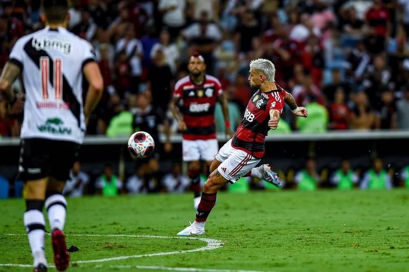 Flamengo Vence Cl Ssico Contra Vasco E Fica Em Vantagem No Campeonato