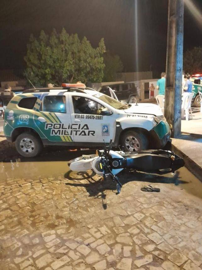 Viatura Policial Se Envolve Em Acidente Durante Persegui O A