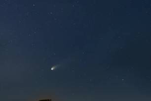 "Cometa do Diabo" será visível no Brasil neste domingo após o pôr do sol