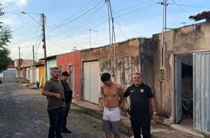 Suspeito foi preso na casa da sogra, no bairro Mocambinho (Foto: Divulgação/Decap)