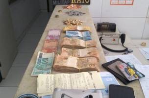 Polícia prende quadrilha acusada de assaltar agência dos correios no Piauí (Foto: -)