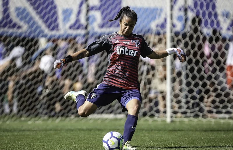 SÃ£o Paulo anuncia renovaÃ§Ã£o com goleiras do time feminino