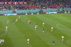 França garante antecipadamente vaga nas oitavas de final da Copa ao vencer a Dinamarca (Foto: Reprodução/TV Globo)