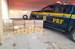 PRF apreende 255 kg de maconha e 3Kg de cocaína em Teresina/PI (Foto: Divulgação)