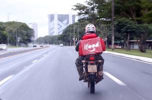 Projeto inclui motoristas e entregadores de aplicativo no Auxílio Brasil (Foto: Marcello Casal/Agência Brasil)