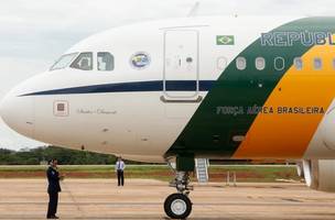 Bolsonaro deixa o Palácio da Alvorada e embarca no avião presidencial (Foto: Foto: Clauber Cleber Caetano/PR)