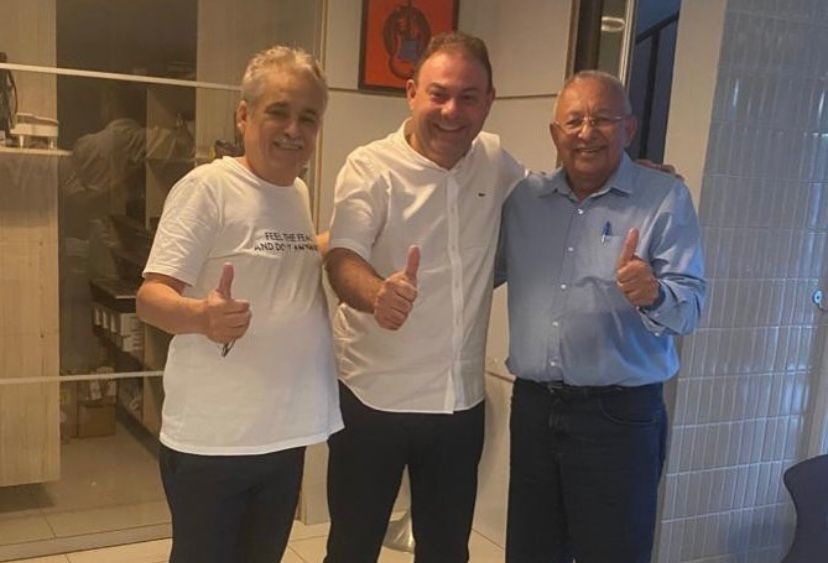 Dr. Pessoa afirmou que Jeová teria ido discutir sobre a equipe da administração