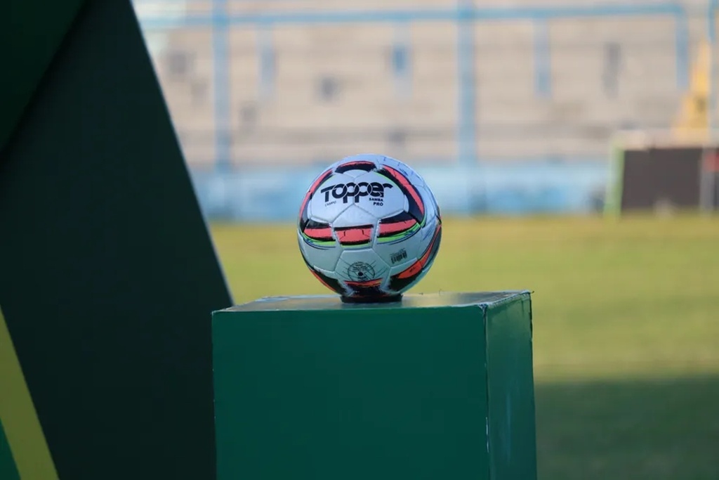 Atleta piauiense conquista Bola de Ouro do Brasileirão Feminino