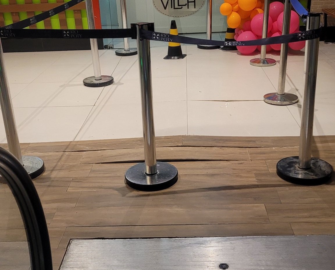 Comerciários pedem vistoria do CREA e dos Bombeiros no Shopping Rio Poty