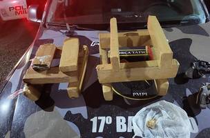 No local, a polícia encontrou cerca de 21kg de maconha para comercio. (Foto: Reprodução)