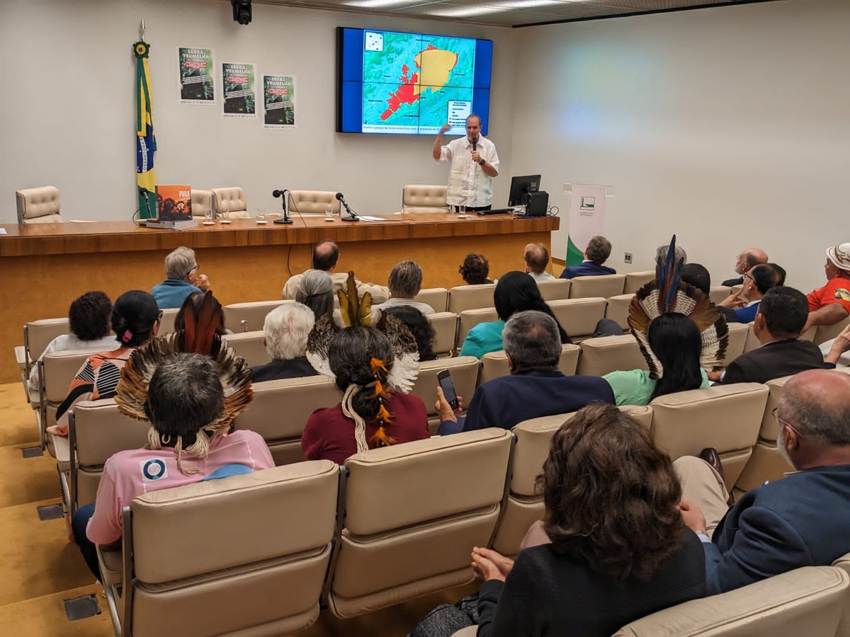 O evento reuniu autoridades, ambientalistas, pesquisadores, lideranças indígenas e etc.