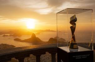 Taça da Copa do Mundo de futebol feminino (Foto: Thais Magalhães/CBF)