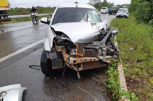 O motorista teve apenas ferimentos leves (Foto: Reprodução)