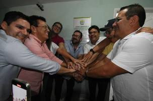 Governador inaugura obras em Corrente (Foto: Paulo Barros)