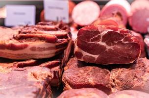Comerciantes brasileiro interrompem fornecimento de carne à rede Carrefour (Foto: Reprodução)