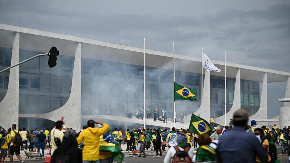 PRF prende suspeito de organizar a 