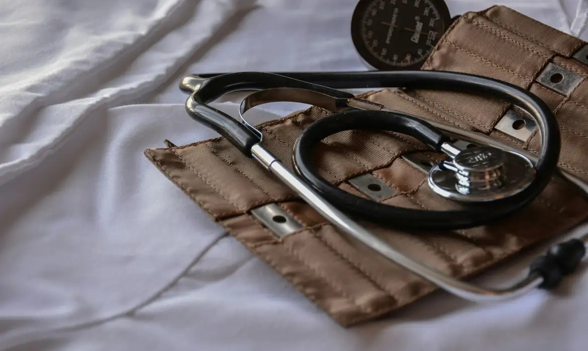 Exercício ilegal da medicina