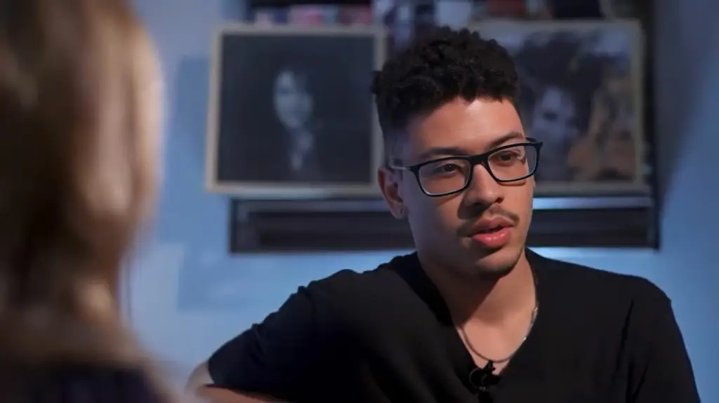 Gabriel Costa, filho de Gal Costa.