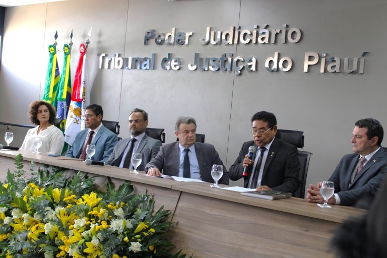 inaugura sede da EJUD