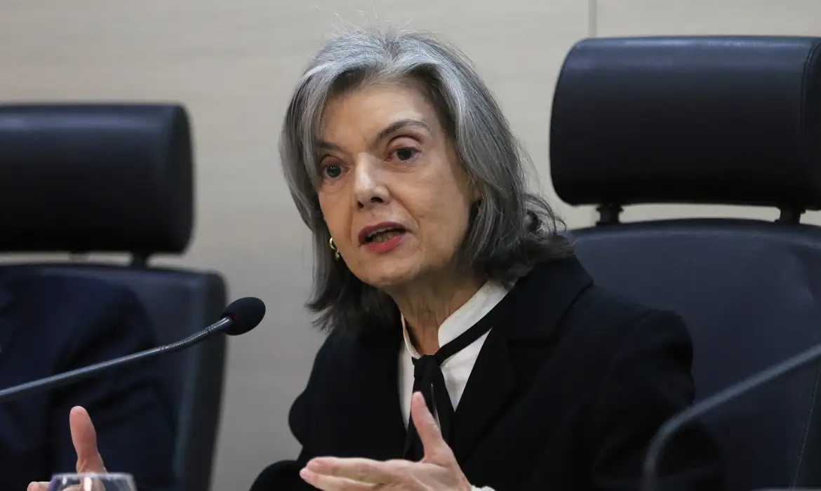 Ministra Carmem Lucia