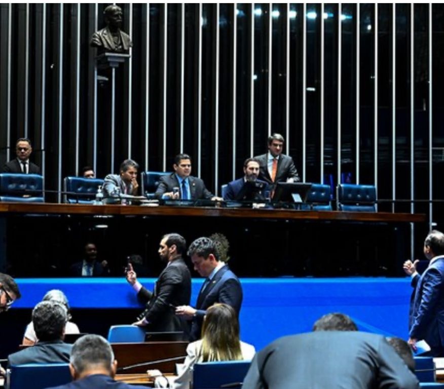 Alcolumbre indica Renan para relator de matéria relatada por Arthur Lira