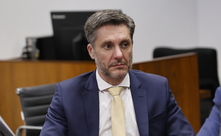 Alex Manente mudou texto original para evitar vulnerabilidade no tratamento de dados biométricos