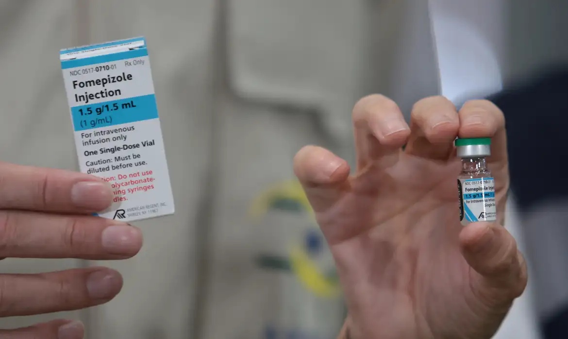 Fomepizol, antídoto para o Metanol.