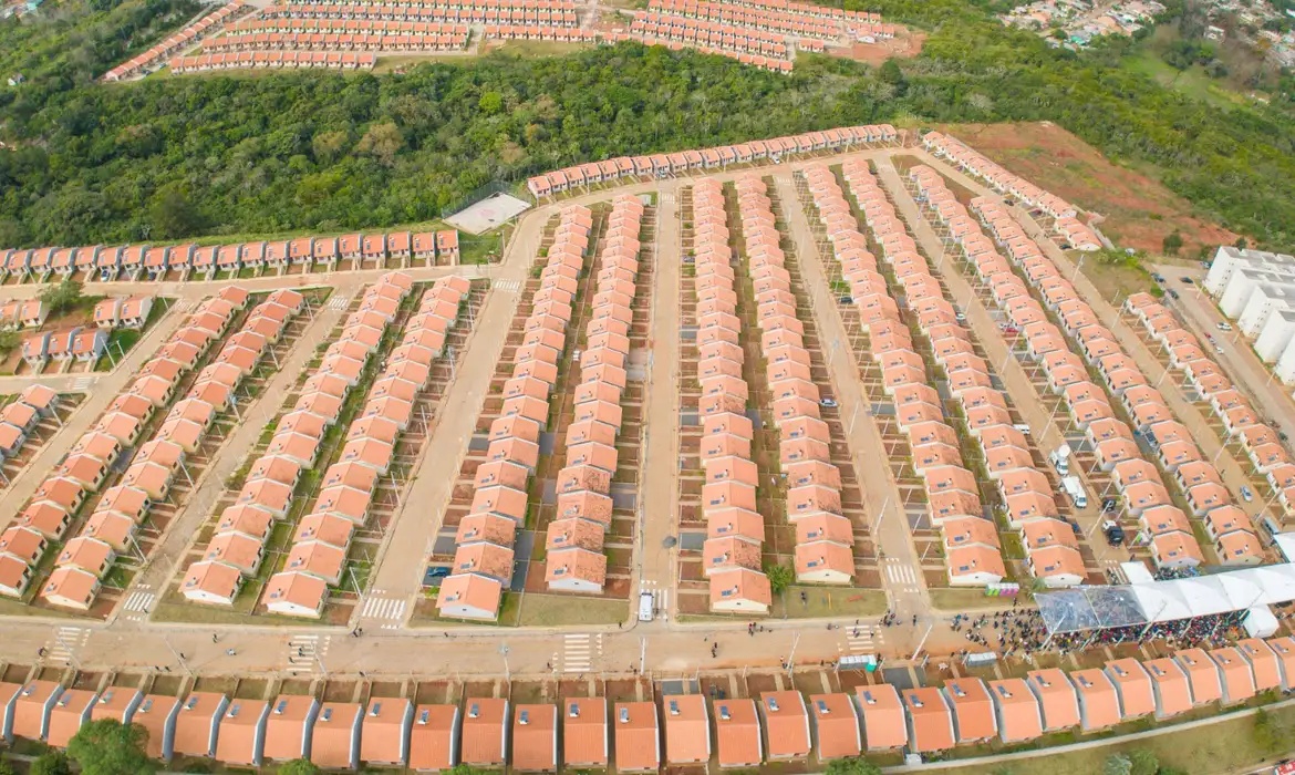 Minha Casa, Minha Vida.