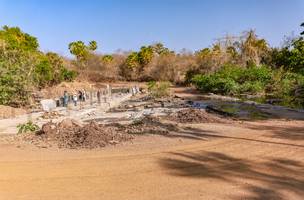 Obra da passagem molhada sobre o Rio Salinas, em Oeiras (Foto: Geirlys Silva / SAF)