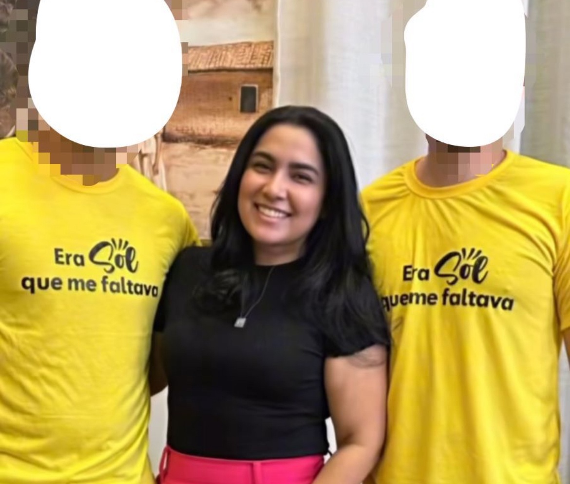 Pelo dístico na camisa “era Sol o que me faltava”, esses rapazes, de grande construtora com negócios na gestão Pessoa sabem o que dizem.