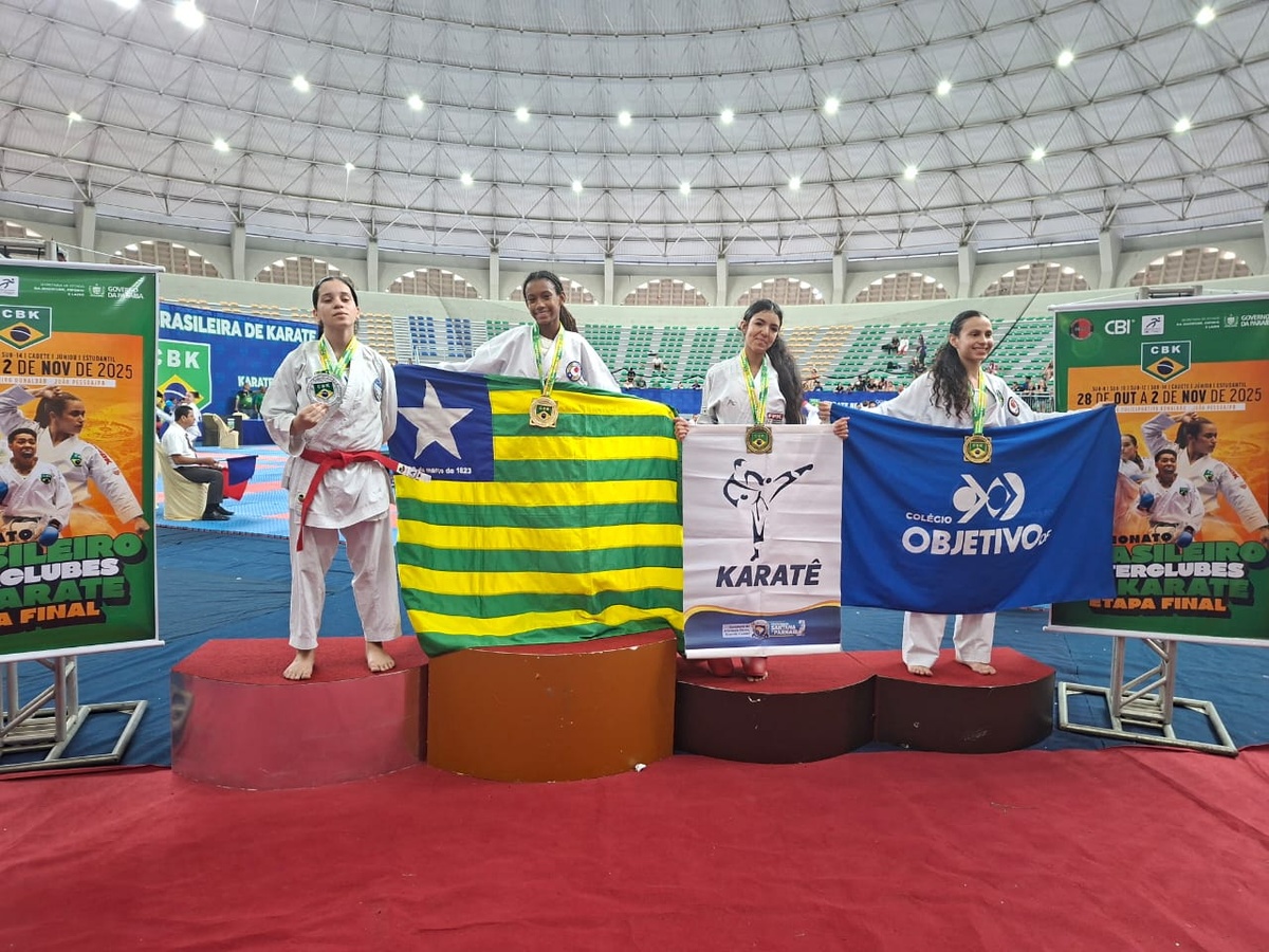 Amanda Raquel Pereira conquistou o bicampeonato brasileiro Interclubes de Karatê