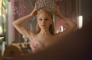 Ariana Grande como “Glinda” em Wicked (Foto: Universal Pictures)
