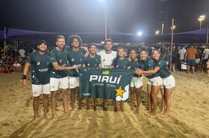 é Bicampeão Nacional no Beach Tennis (Foto: Piauí)