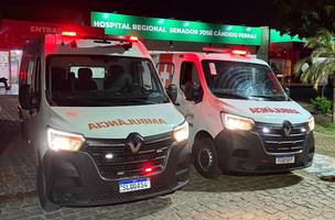 Novas ambulâncias para o Hospital Regional Senador José Cândido Ferraz. (Foto: Ascom Sesapi)