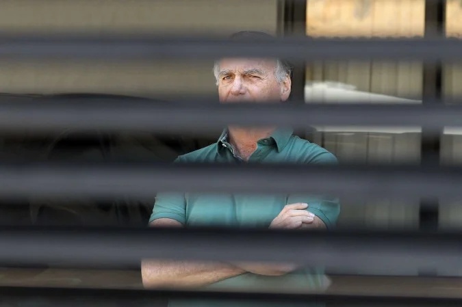 O recurso apresentado pela defesa de Bolsonaro contra a condenação por tramar um golpe de Estado será julgado a partir de sexta-feira (7/11).