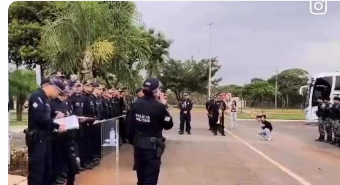 Polícia do DF em homenagem aos mortos do Rio
