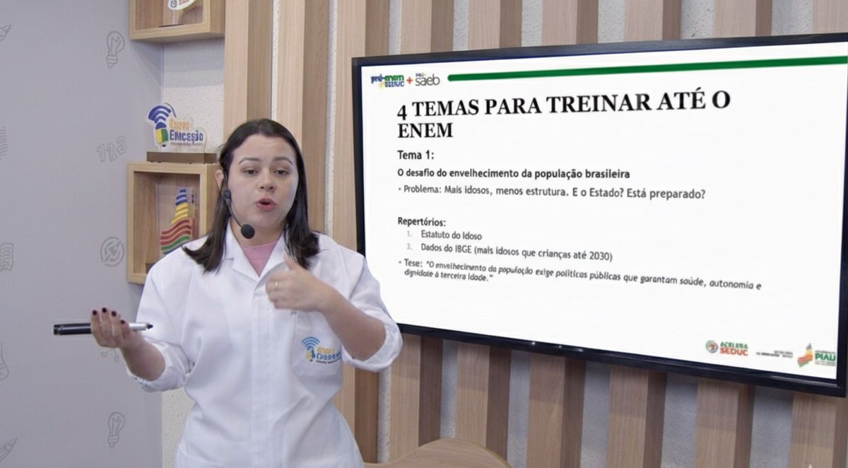 Professores da rede estadual abordaram o tema de redação do Enem 2025