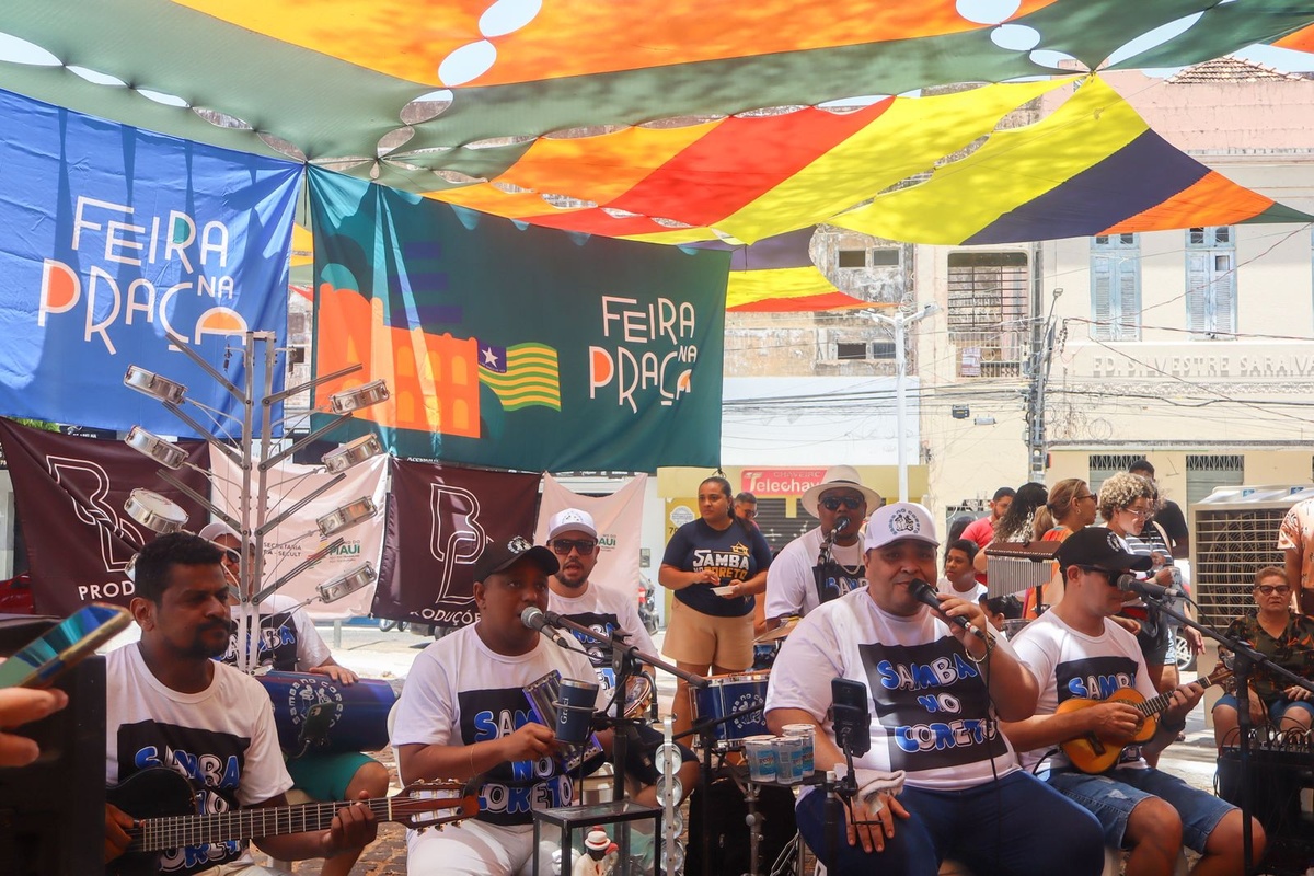 Samba no Coreto na Praça Pedro II