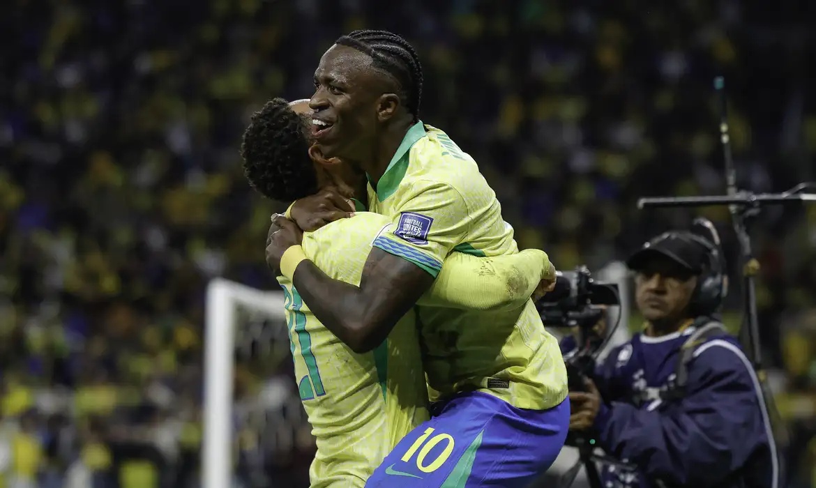 Brasil abre Copa do Mundo contra Marrocos