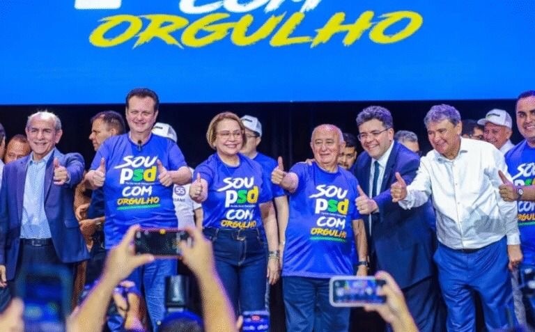 Gilberto Kassab em Teresina, meses atrás, lançando Júlio César candidato a uma das 2 vagas no Senado