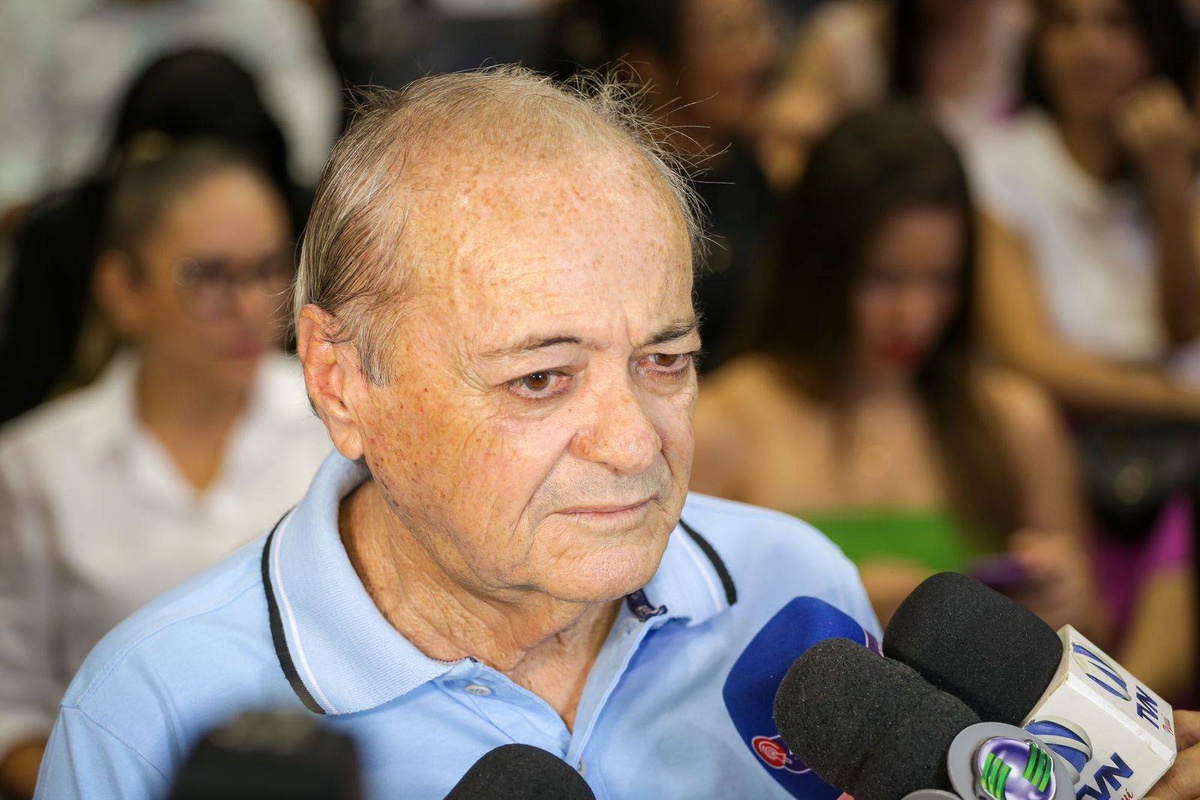 Prefeito Silvio Mendes é internado em Teresina após quadro de virose