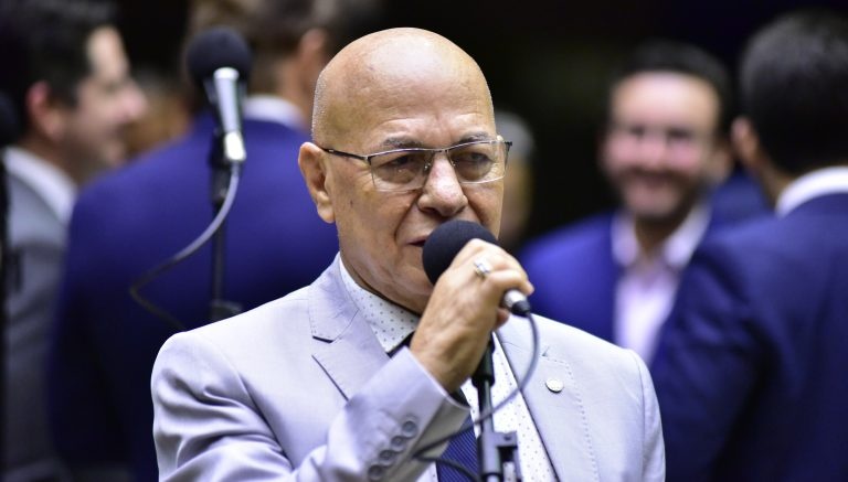 Professor Alcides é o relator do projeto  Fonte: Agência Câmara de Notícias