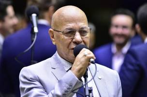 Professor Alcides é o relator do projeto  Fonte: Agência Câmara de Notícias (Foto: Zeca Ribeiro/Câmara dos Deputados)