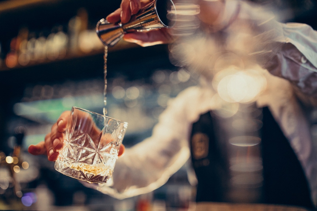 consumo exagerado de álcool pode causar lesões cerebrais