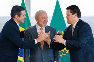 Hugo Motta, Lula e Davi Alcolumbre em reunião no Palácio do Planalto• Ricardo Stuckert / PR (Foto: • Ricardo Stuckert / PR)