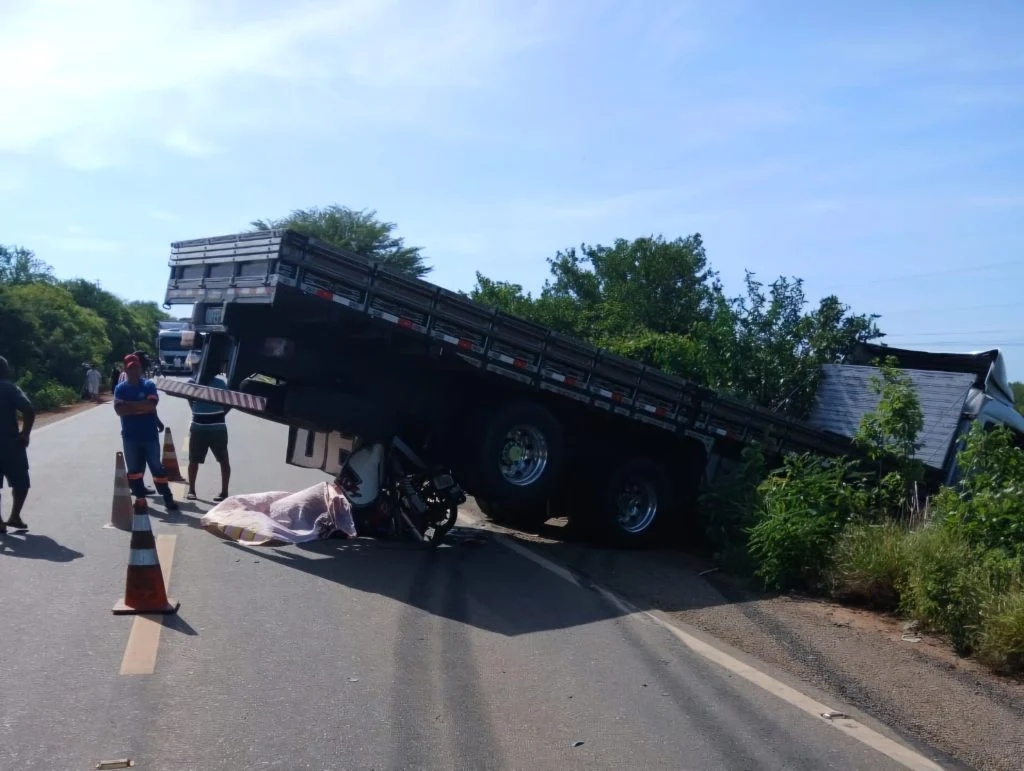 Uma equipe da Polícia Científica de Picos foi acionada para a ocorrência e se encontra, neste momento, no local para o recolhimento dos corpos.