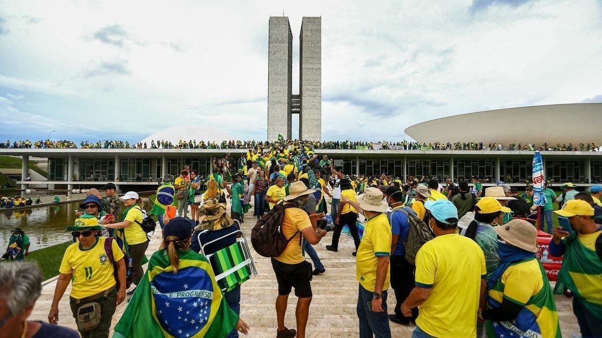Invasão aos prédios do Congresso, Supremo Tribunal Federal e Palácio do Planalto, durante atos criminosos de 8 de janeiro de 2023• Marcelo Camargo/Agência Brasil