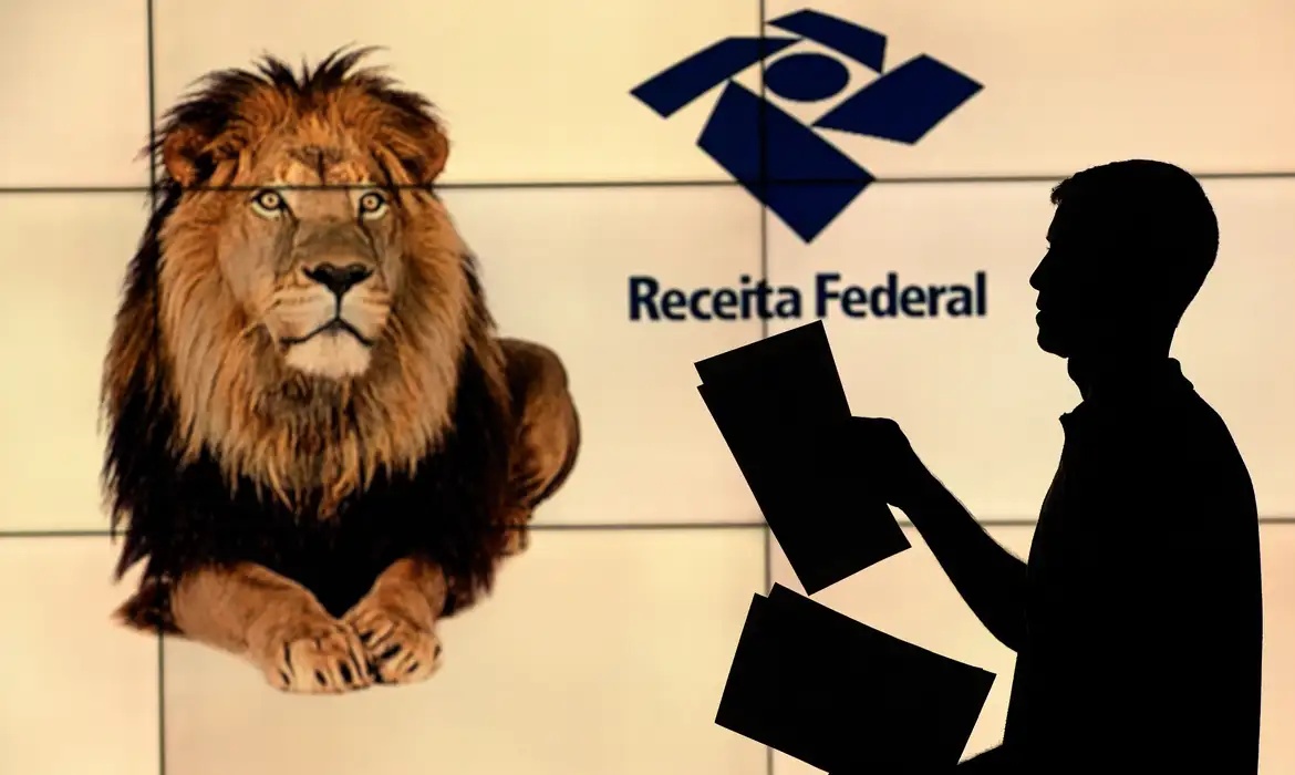 IR Receita começa a receber declaração