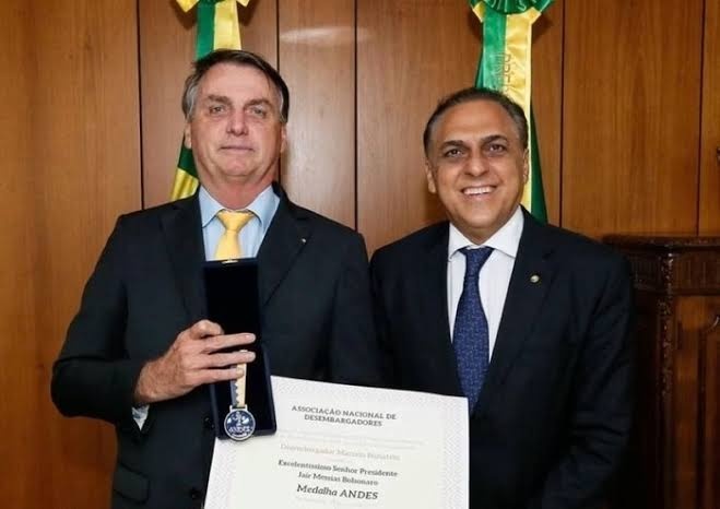 Além de mensagens de teor-partidário, o desembargador Marcelo Buhatem foi acusado de associar, sem provas, Lula ao Comando Vermelho